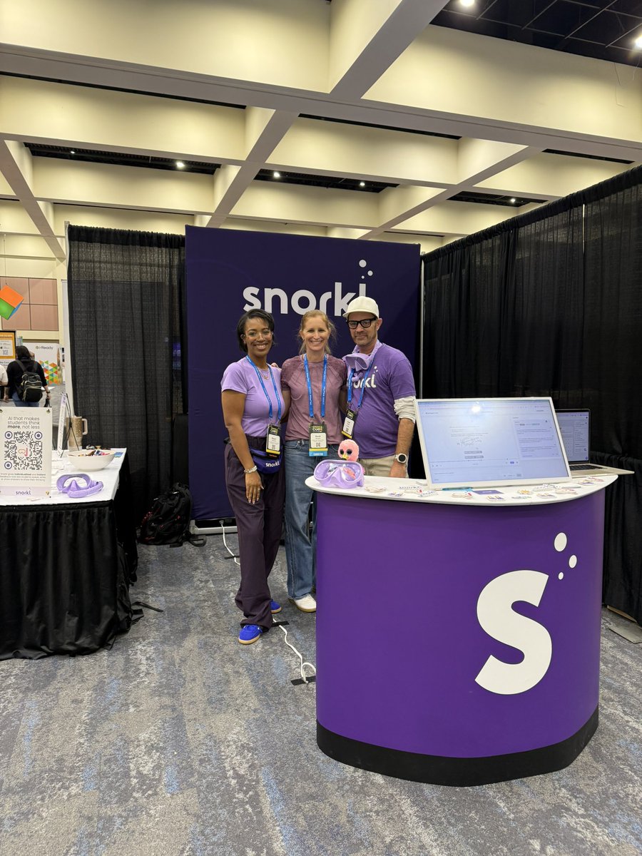 SnorklApp's tweet image. Hard to Snorkl in the desert but we’ll give it a shot 🤿 — Booth 608 at #springcue