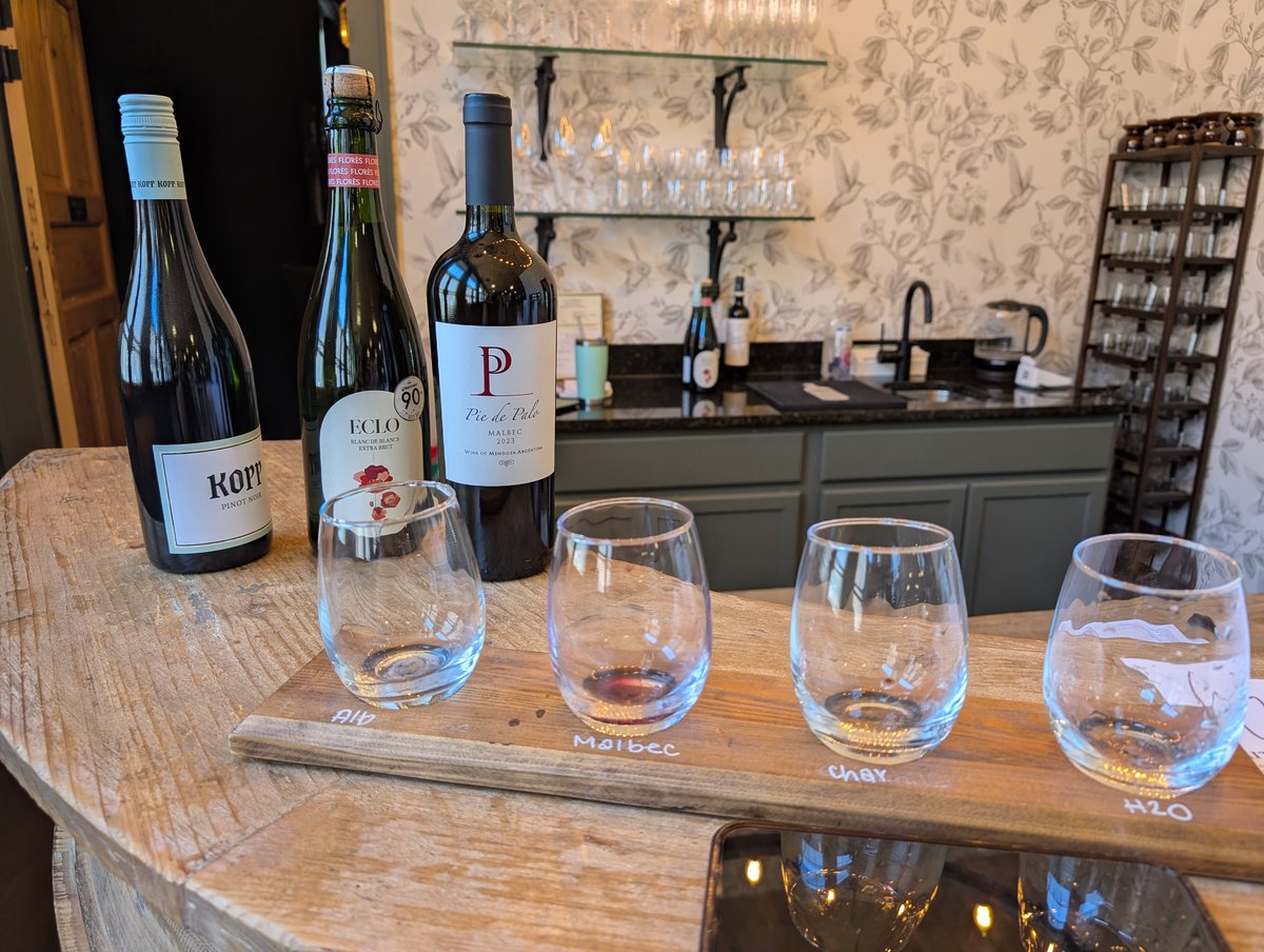 Victoria tweet media