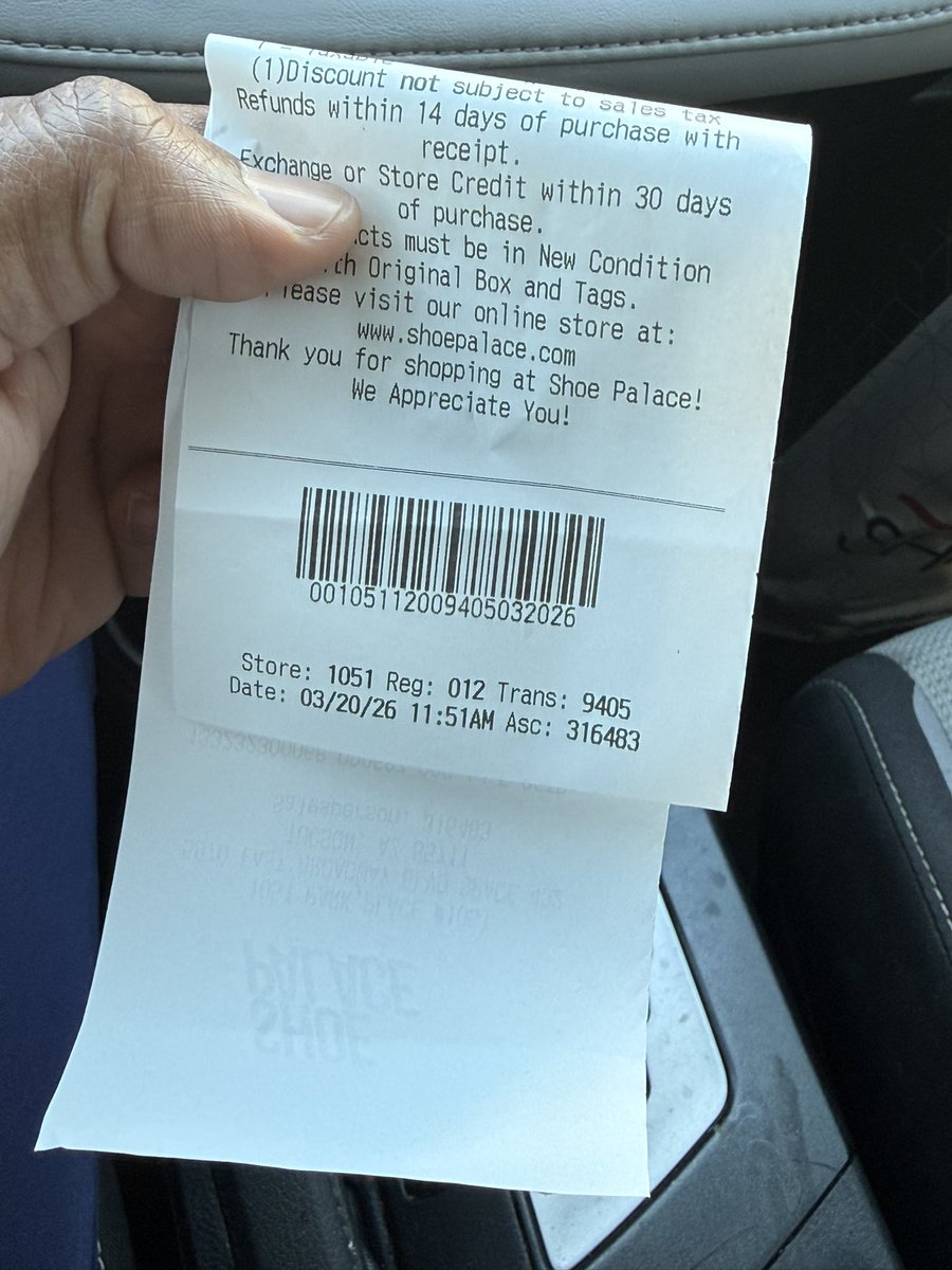 DanielJamall's tweet image. Jordan 5 Wolf Greys sitting in Tucson 🌵@ShoePalace Yall ain’t want these? Would you cop? 

#jordan5 #wolfgrey #sitting #fyp #viral