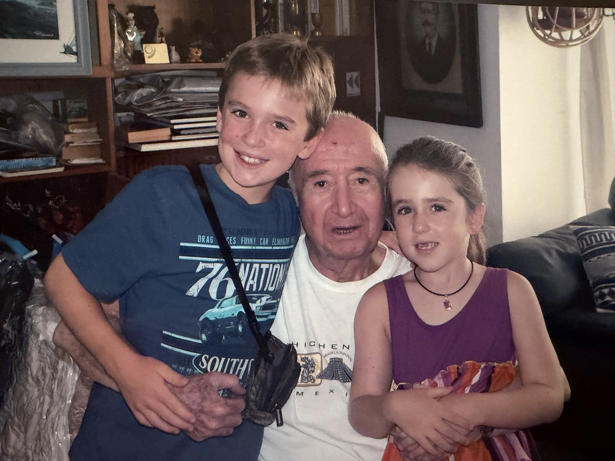 ScrewFace tweet media