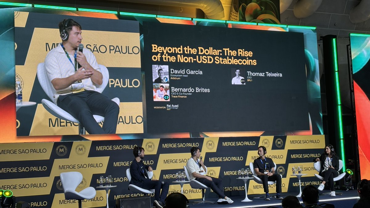 Arbitrum Español tweet media