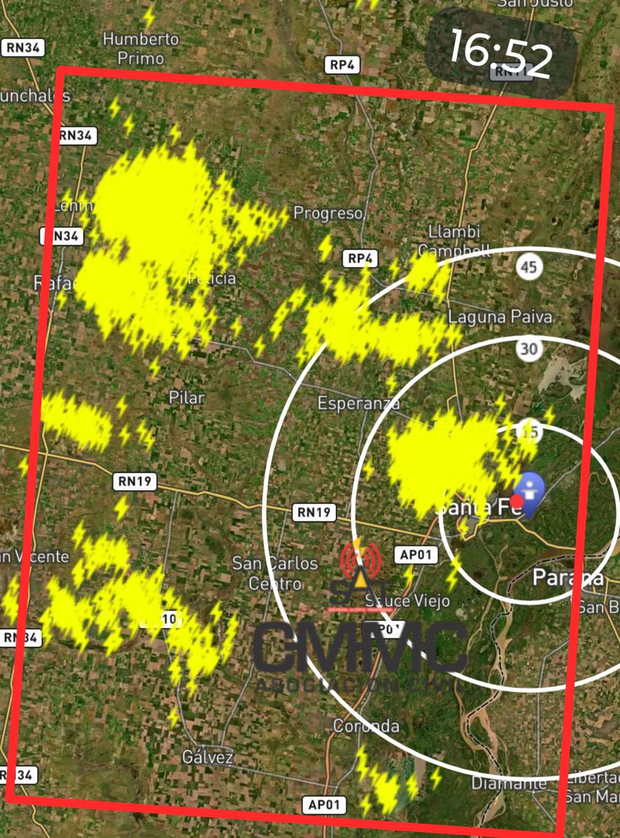 PabloALucero's tweet photo. 🚨 Atención Centro de la provincia (ver localidades en recuadro), se intensifican nuevamente las tormentas en la zona. Tomar recaudos por posibles chaparrones intensos, fuertes ráfagas de viento, intensa actividad eléctrica y caída de granizo en los proximos 120 min. CMMC SAT® https://t.co/7WM7f6uvQF