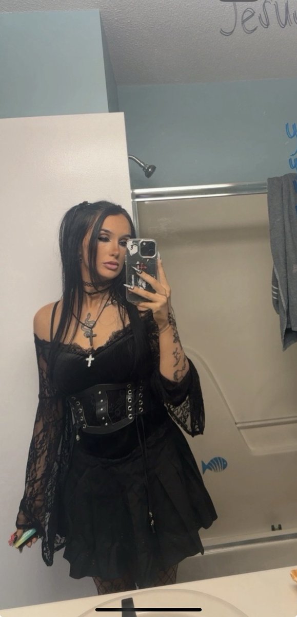 ciara ❀ tweet media