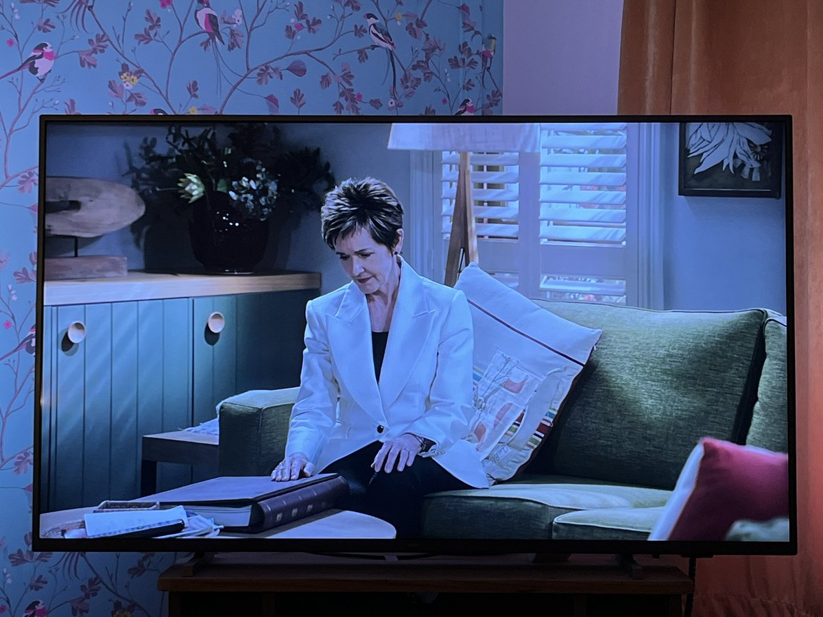 Sophie 🏠 #BringBackNeighbours tweet media