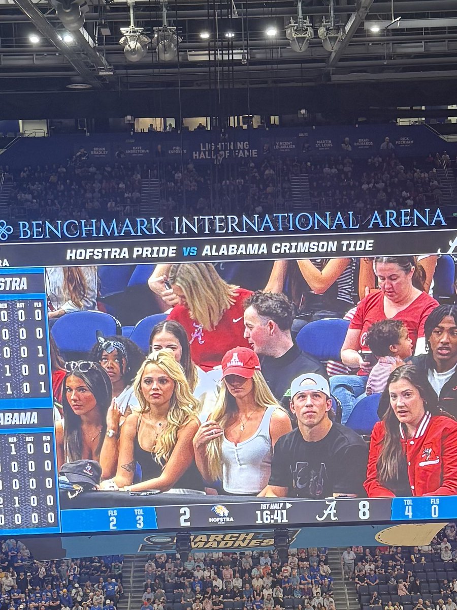 Old Row Sports tweet media