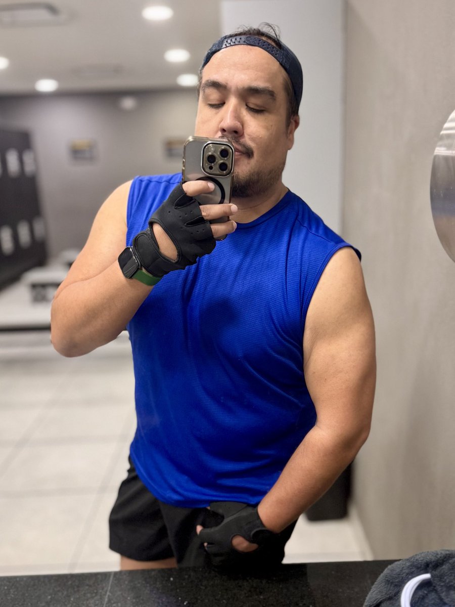 Charrelphie Thropp ~ 💚🏳️‍🌈 tweet media