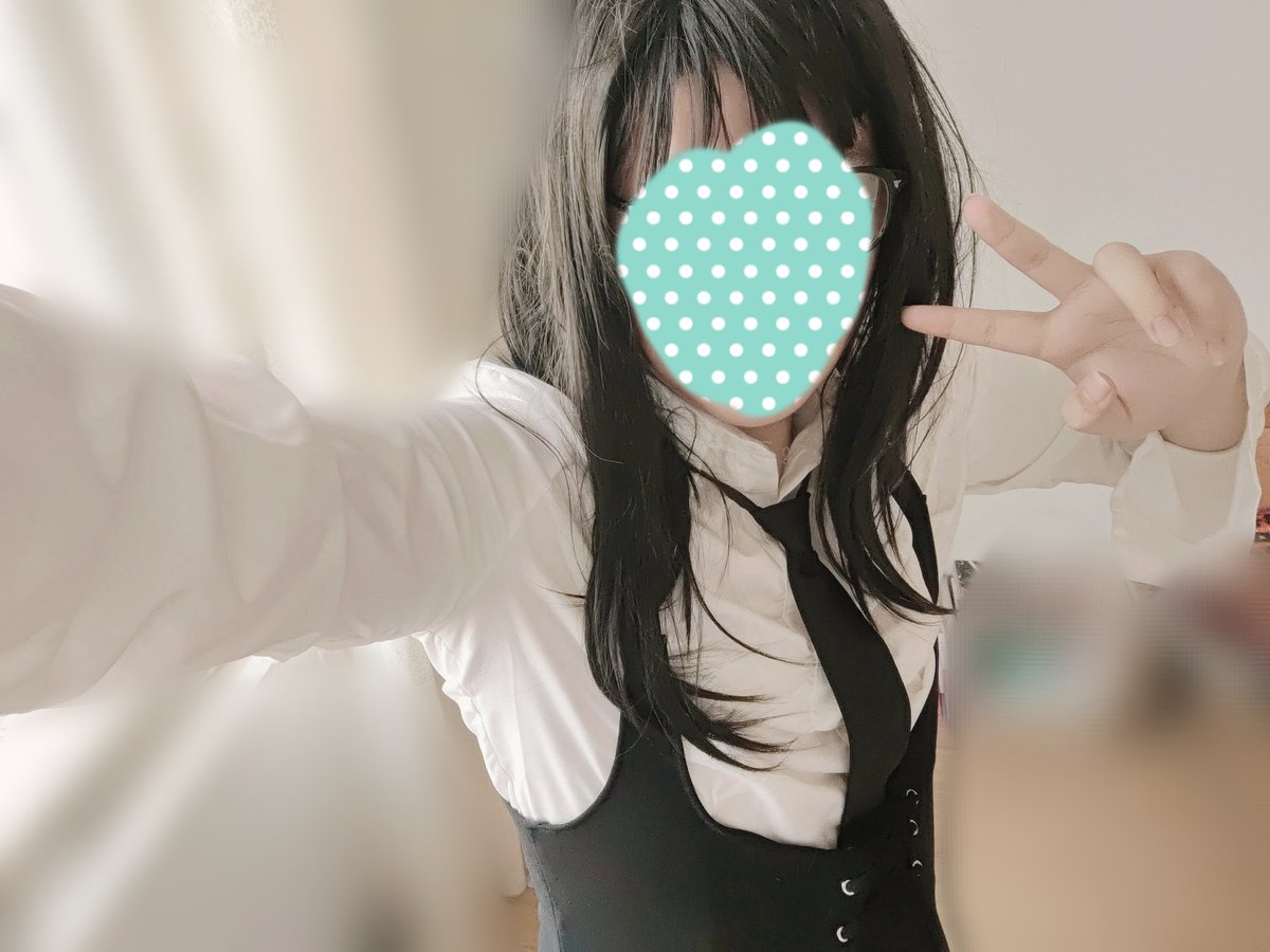 Lily tweet media