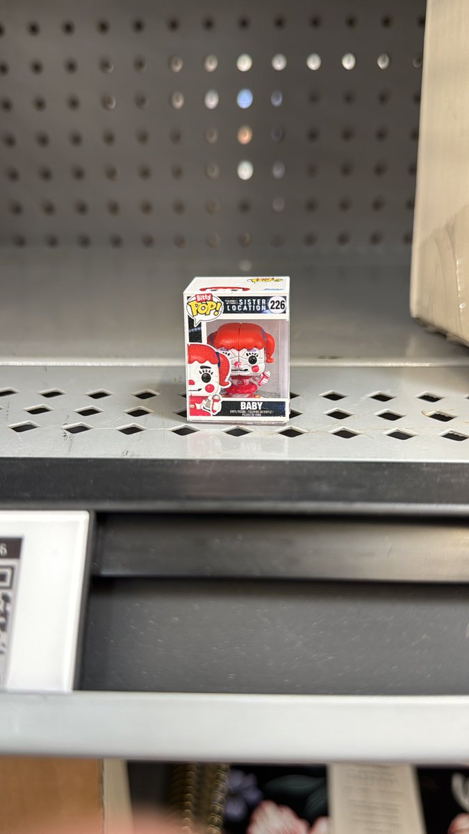 KIT!! 🎪🍦 tweet media