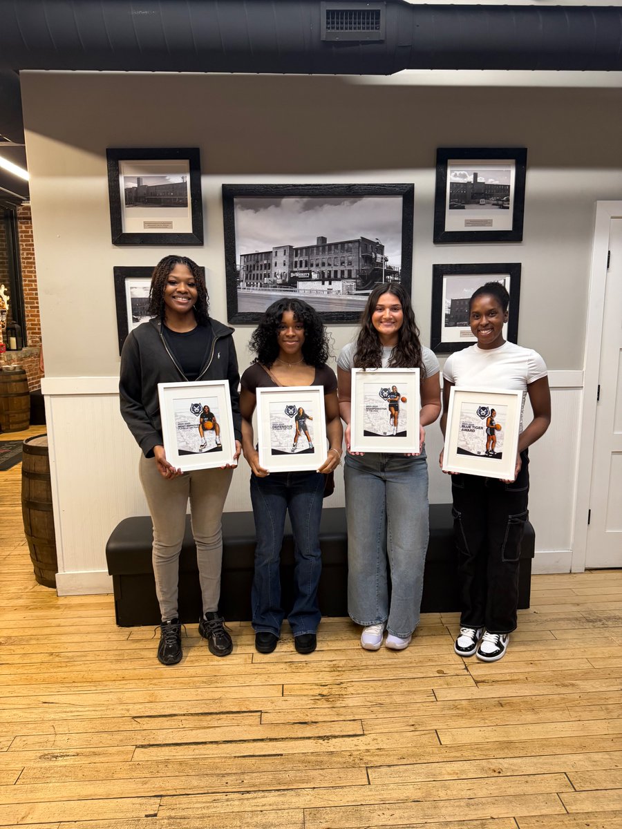 LUMO Women’s Basketball tweet media