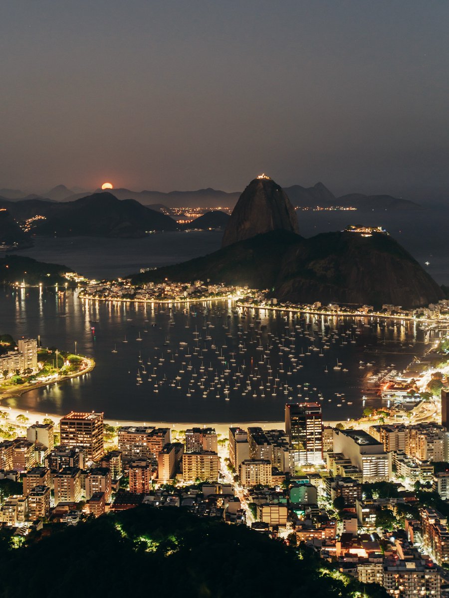 The Earth tweet media