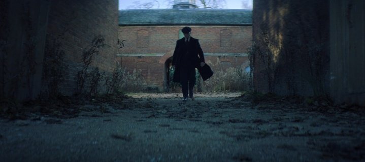 hlewis44_'s tweet photo. thomas shelby: o maior dos peaky blinders, o rei cigano, o homem imortal https://t.co/dq9ePF9wGn