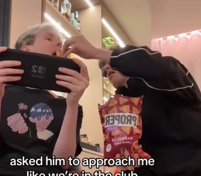 sonny!! #womenscutshirtphil ⚞•⚟ tweet media