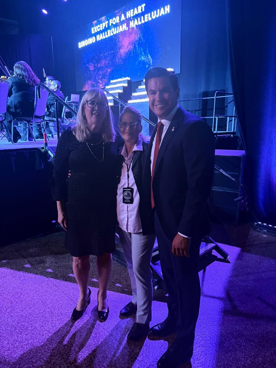 Eric D Flores tweet media