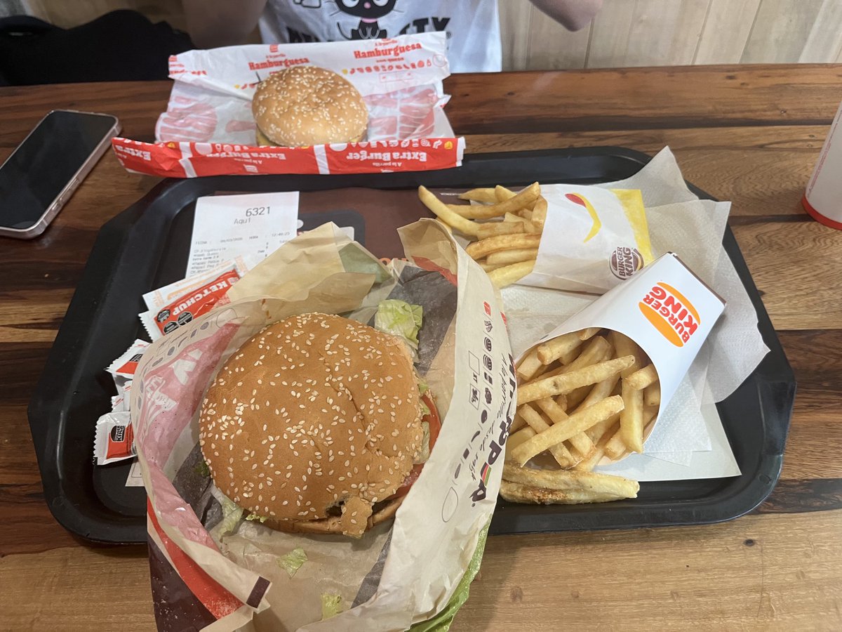 ivana ⎕ tweet media