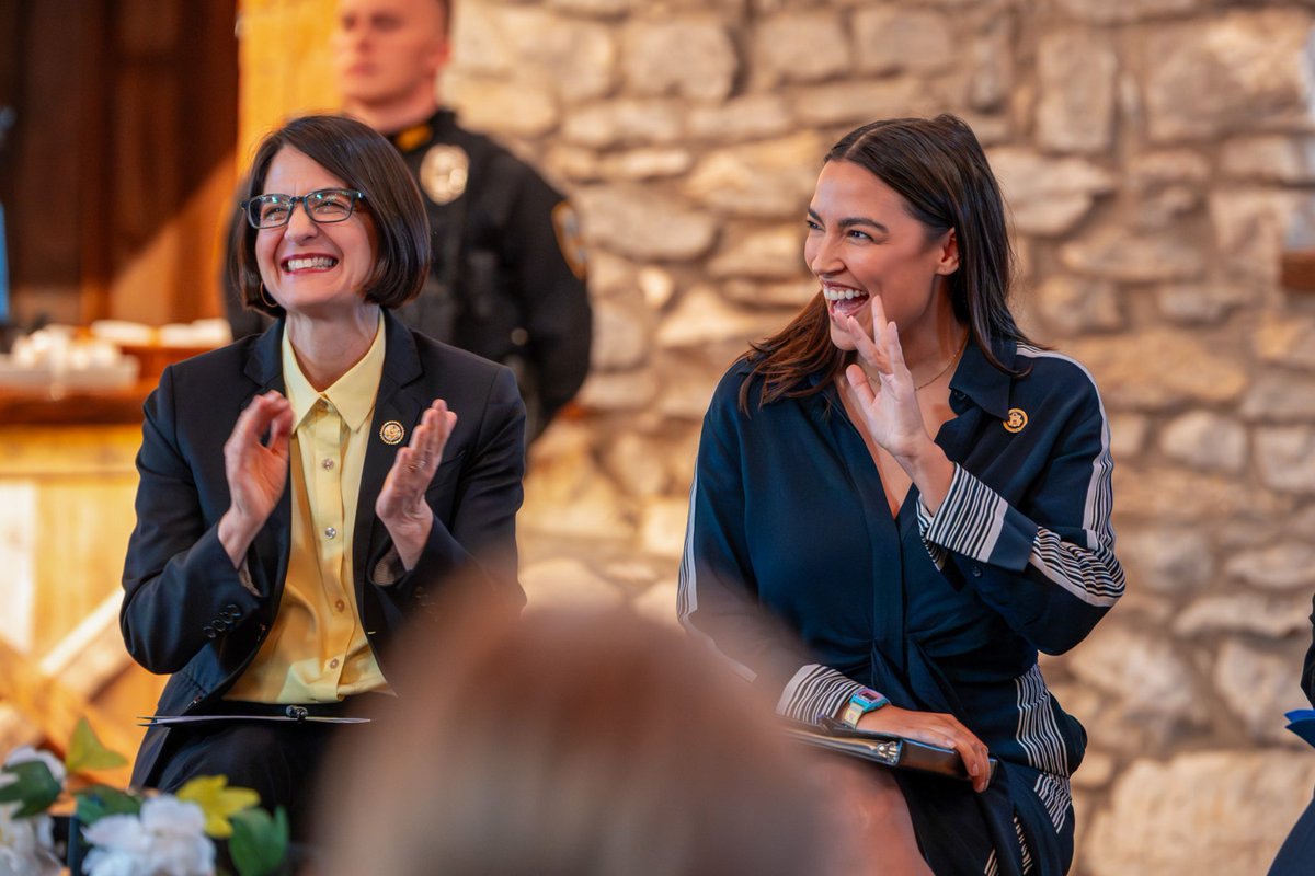 MomsRising tweet media