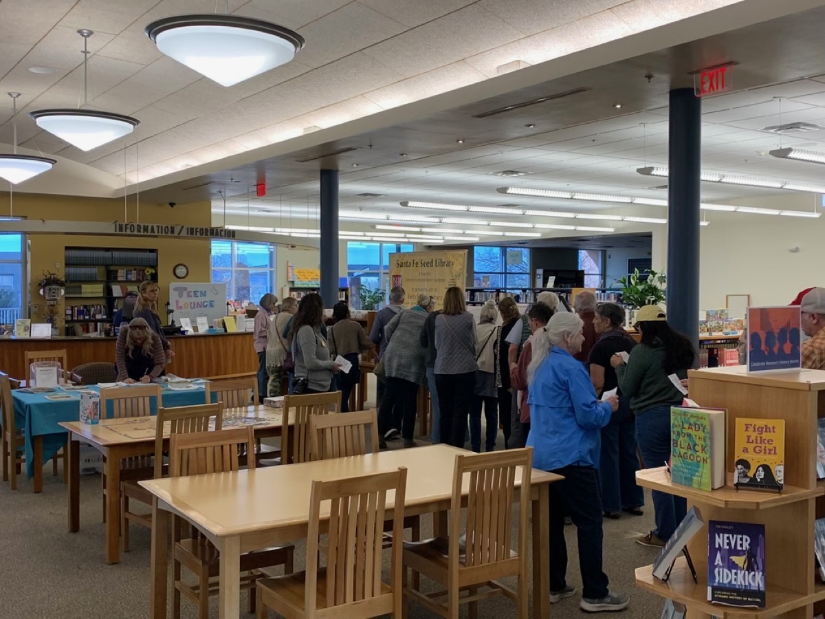 SantaFePublicLibrary 📚 tweet media