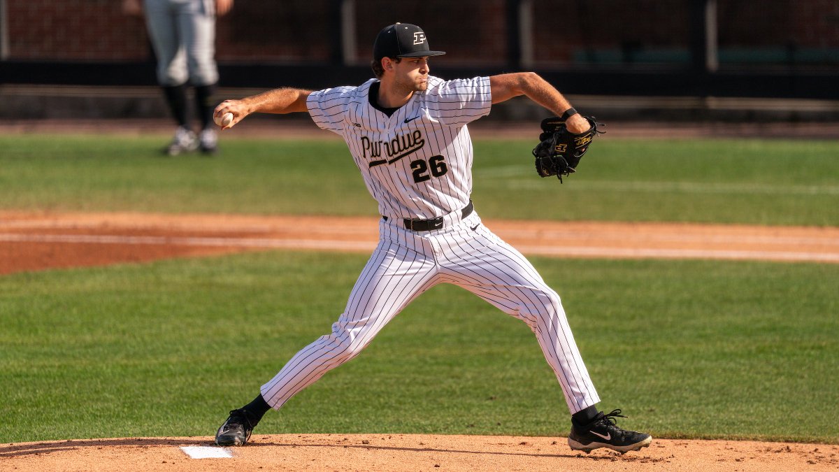 PurdueBaseball's tweet image. #PlayBall at Alexander Field!! @ColeVanAssen has delivered the 1st pitch to Penn St. leadoff man Cohl Mercado. #BoilerUp 

📊 Live Stats: boile.rs/BSB32026
🔊 Listen: boile.rs/Listen &amp;amp; PurdueSports App
📺 Watch: BTN &amp;amp; boile.rs/WatchBTN (FS App)