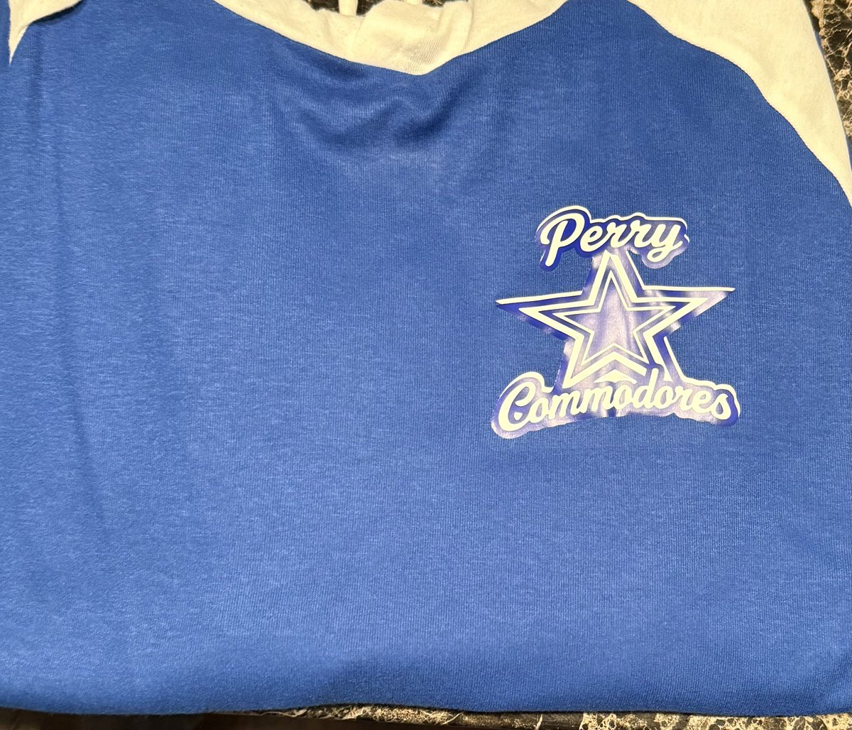 CoachChap87's tweet photo. Rep yo set. 🔵⚪️⚓️ #PerryPride https://t.co/UecRGFrJB4