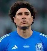 Estamos todos de acuerdo en quien debe ser el portero titular de la selección 

Bien en esta convocatoria Vasco👏👏👏