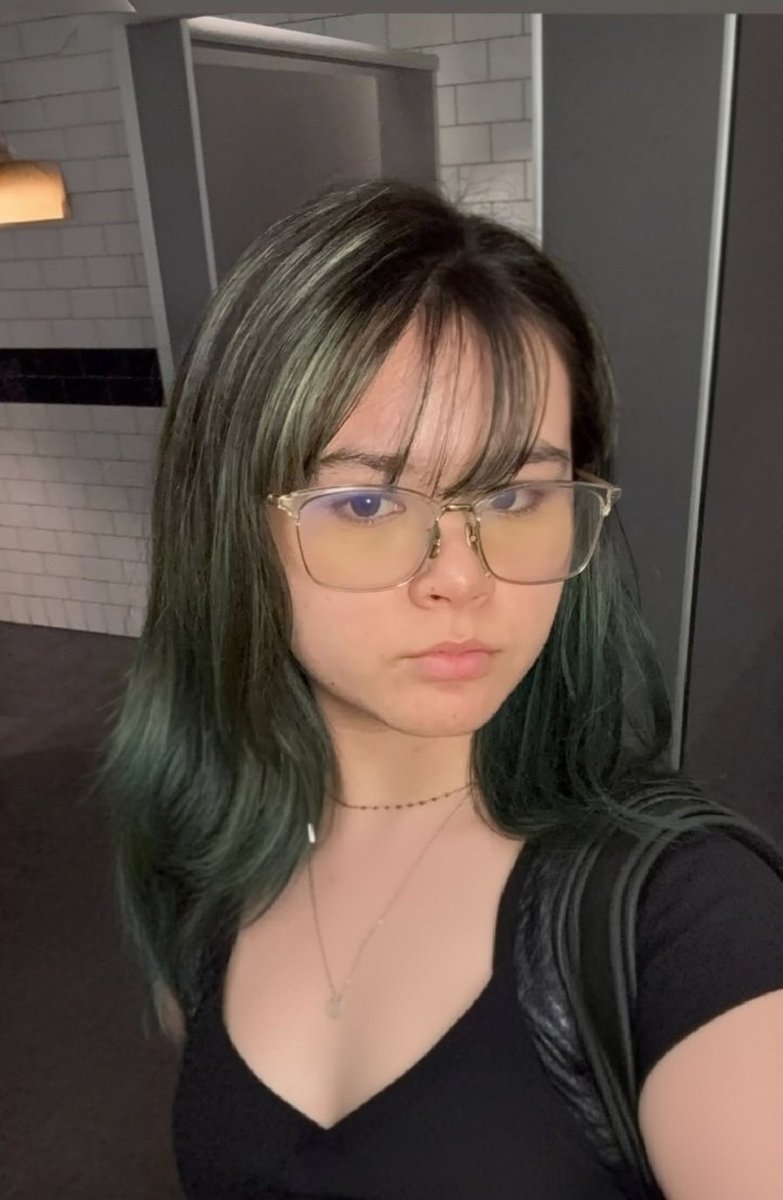 BangLe85140's tweet photo. Exposing my friend erika everyone go tribute send to her
Instagram chibe26o https://t.co/kEkgp60BMc