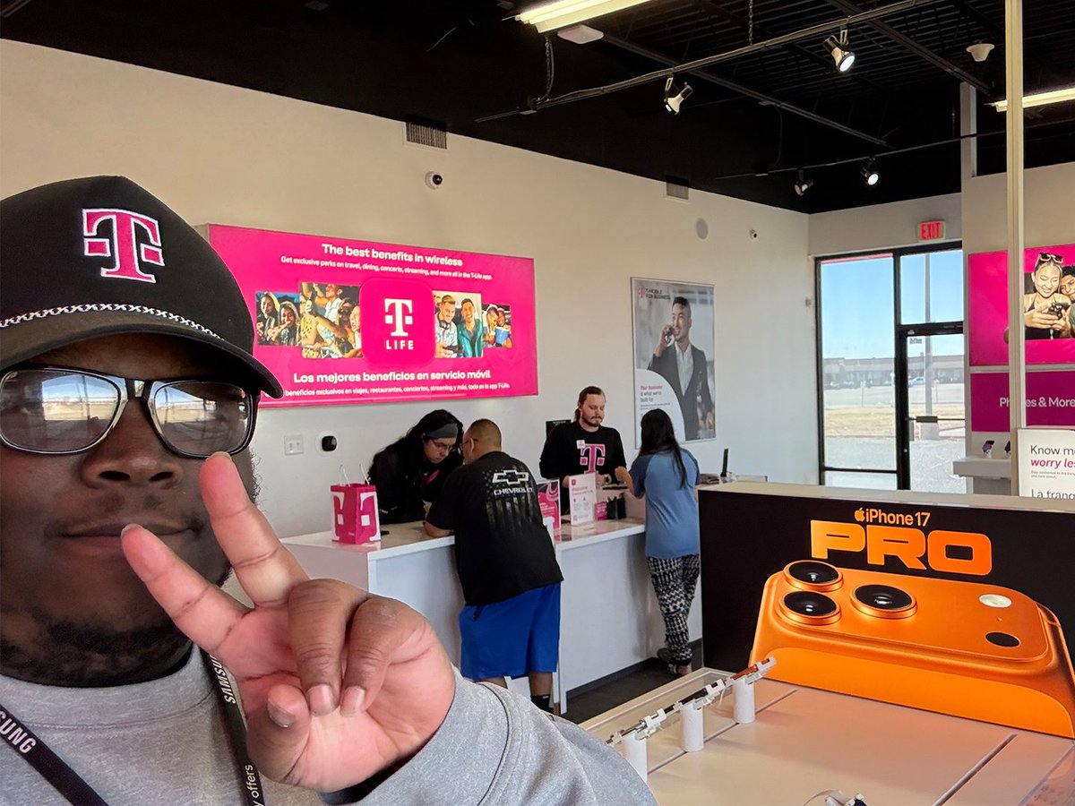 Connectivity Source tweet media