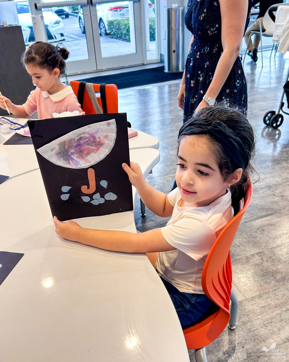 Miami-Dade Libraries tweet media