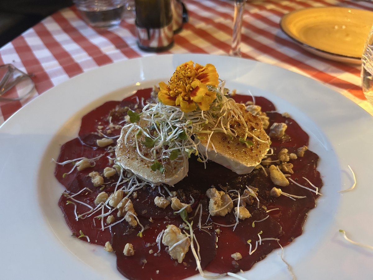 Christiane L. tweet media