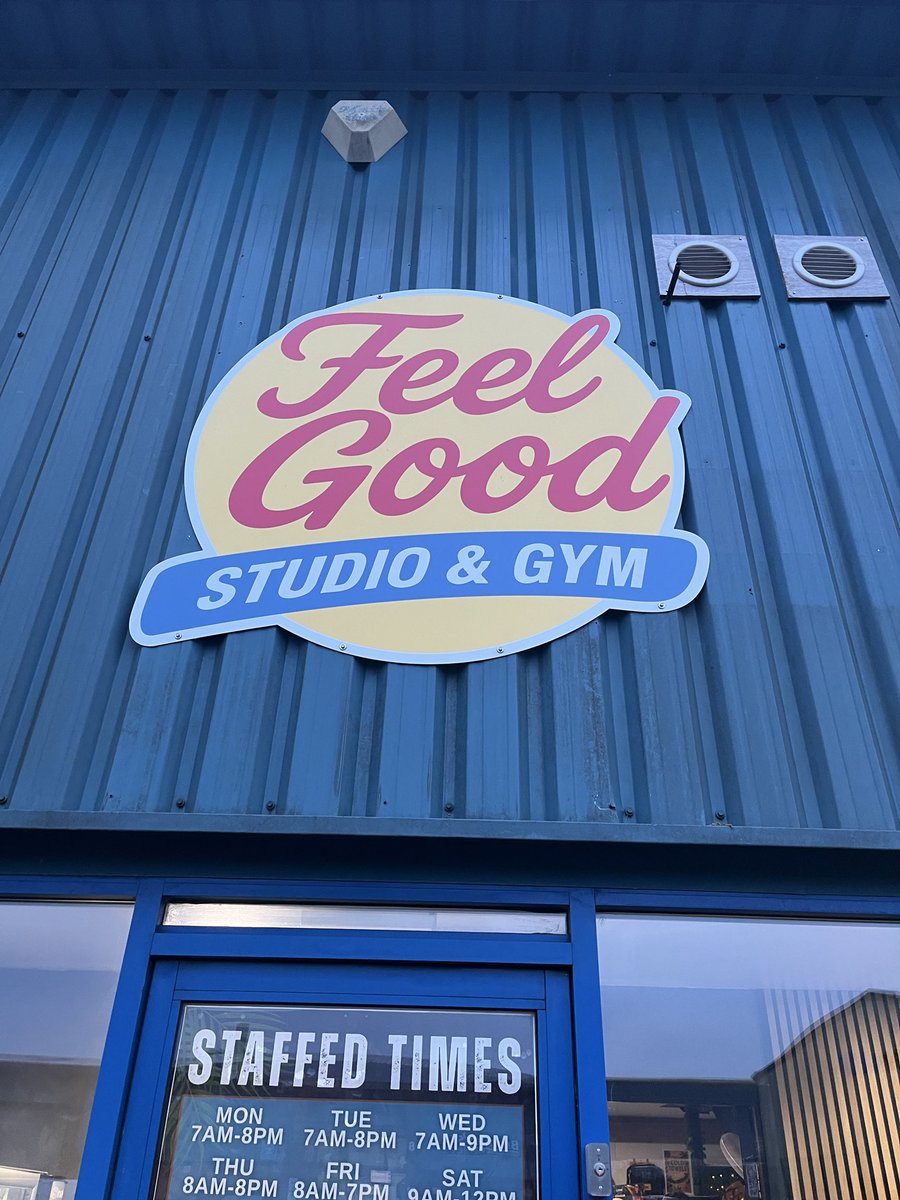 MontyScot's tweet image. Weights and stairs at the gym and then a three mile run 🏃‍♀️ 
#fridayfitness