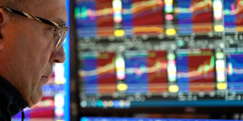 rBudwal's tweet photo. The 60/40 portfolio is no longer the most effective way to balance risk and "decent" returns, Jim Paulsen said. The Wall Street veteran said the economy seemed to be entering a new era of less frequent recessions. Investors are now  https://t.co/GeAG00Hzxc https://t.co/KBvUbqsLRh