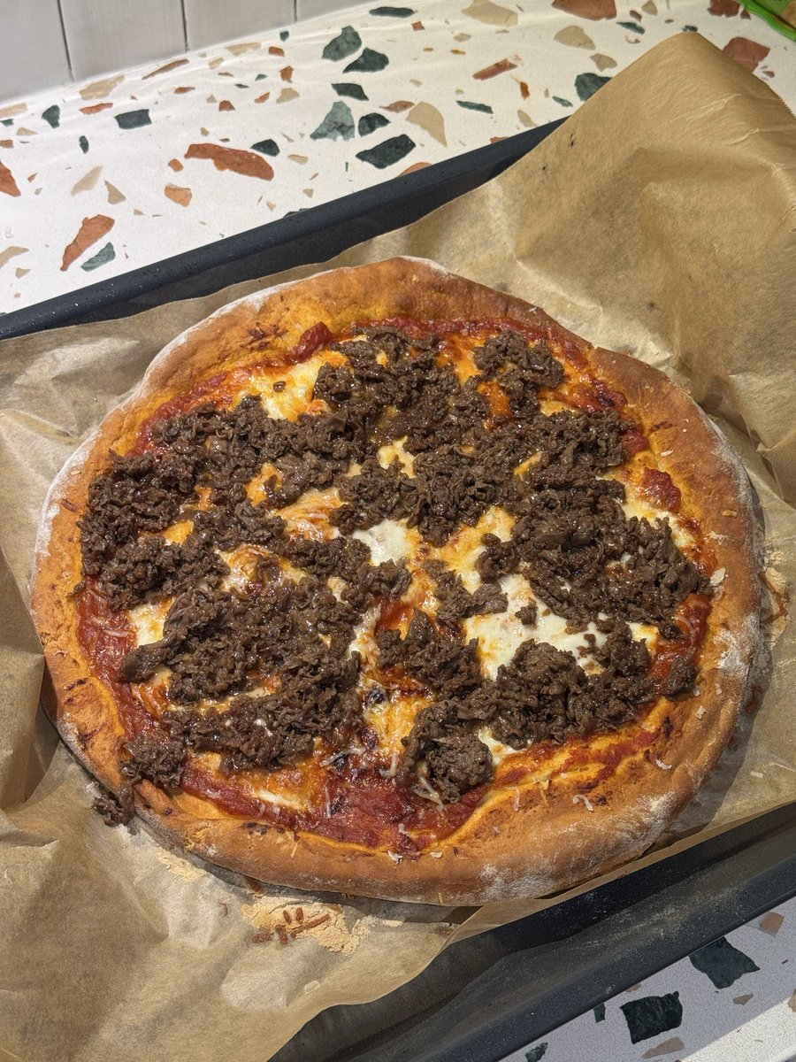 khanita 🦉 tweet media