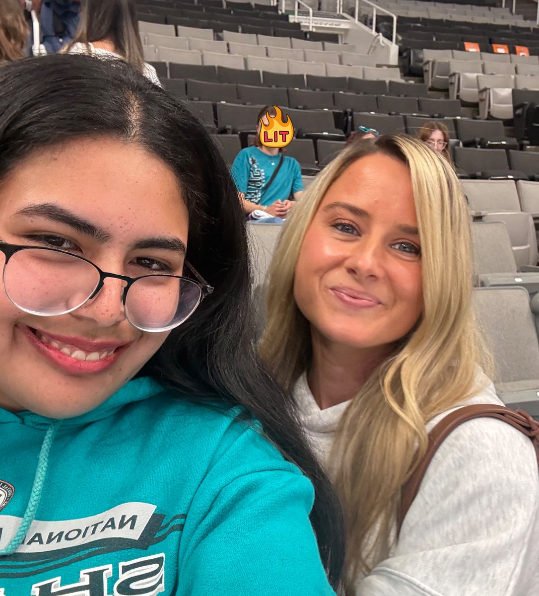 nevaeh🏎️ 🦈 tweet media