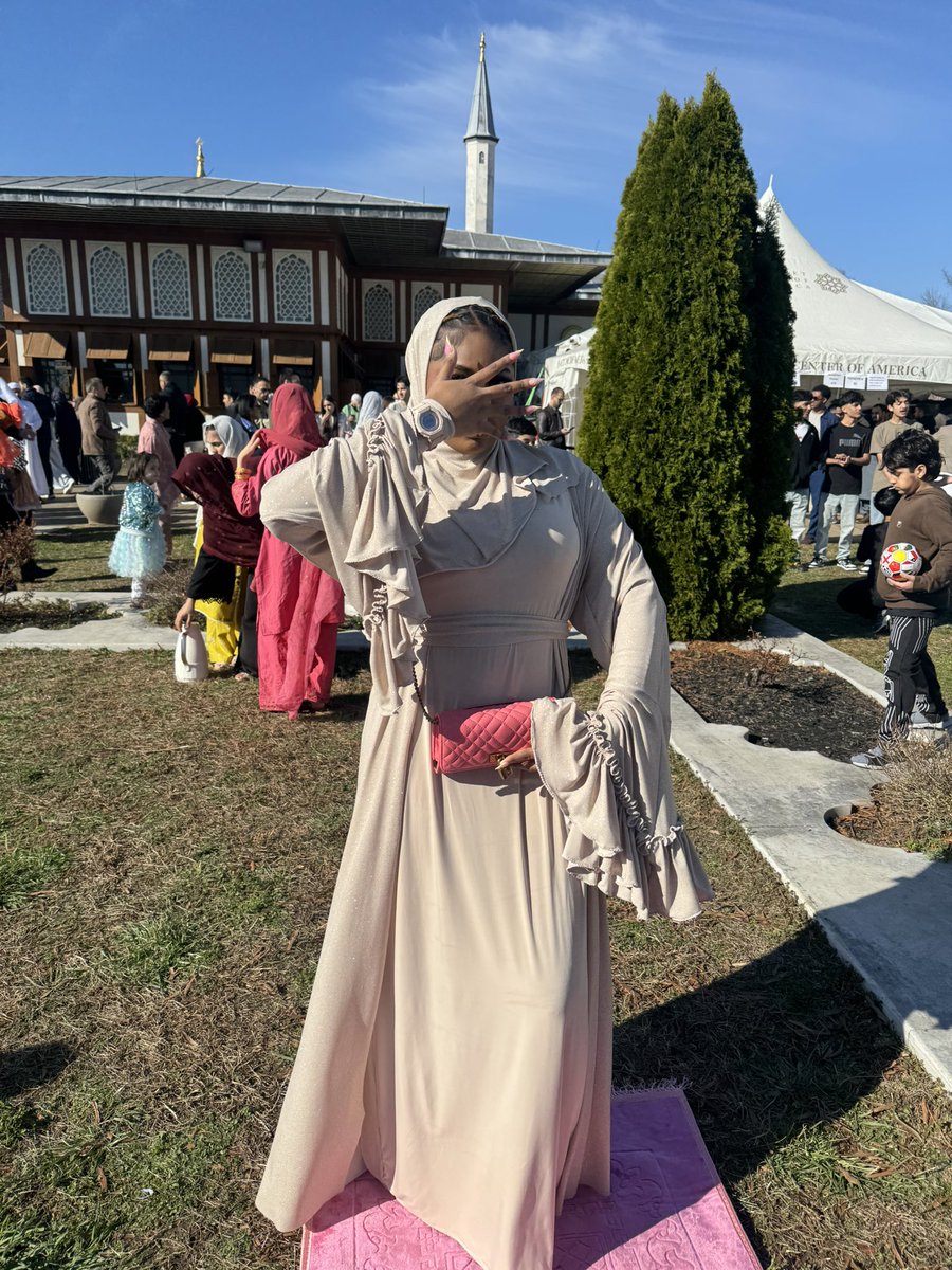 miyaghiselle's tweet photo. EID MUBARAK 🤍 https://t.co/aUTEiRXXWK