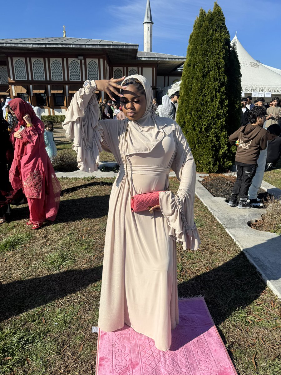 miyaghiselle's tweet photo. EID MUBARAK 🤍 https://t.co/aUTEiRXXWK