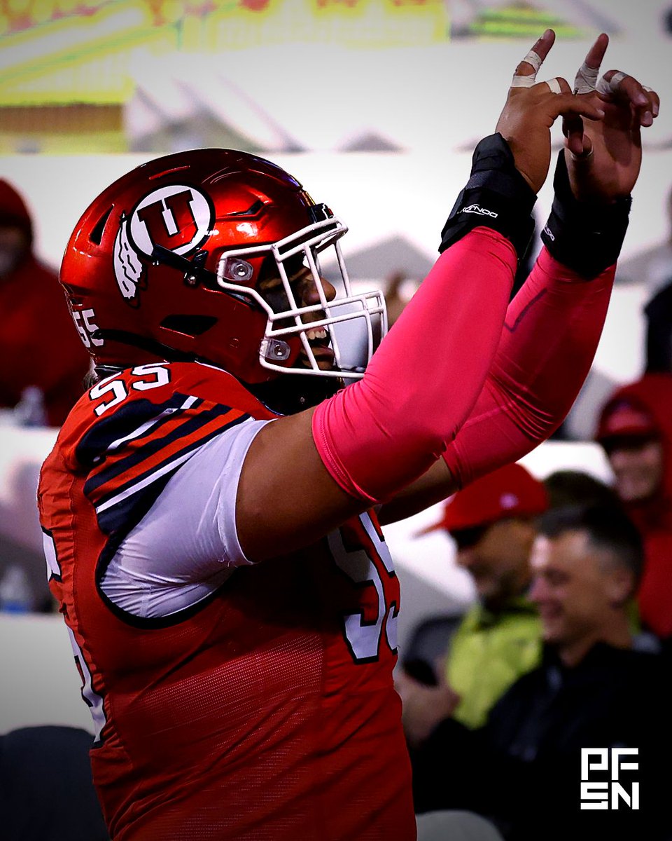 Top college football offensive lines since 2019, per PFSN College Team OL Impact 📊 

1️⃣ Utah, 2025 (97.8)
2️⃣ Ohio State, 2020 (93.1)
3️⃣ Ohio State, 2019 (92.2)
4️⃣ Arkansas, 2025 (91.9)
5️⃣ Georgia, 2022 (91.8)
6️⃣ Oregon, 2022 (91.5)
7️⃣ Air Force, 2020 (91.1)
8️⃣ Mississippi State,