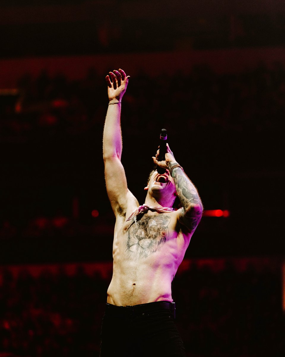 Beartooth tweet media