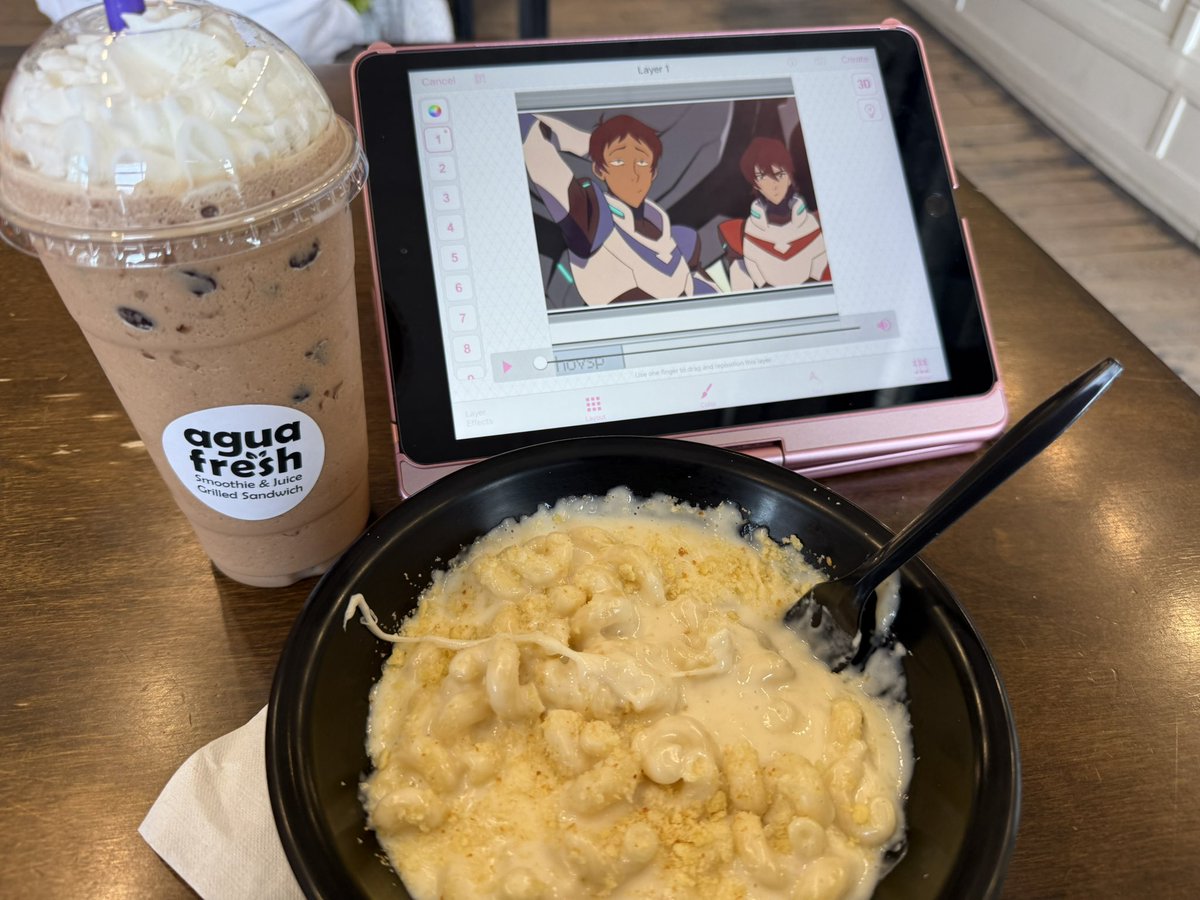 irlmyscenedoll's tweet image. #HardAtWork