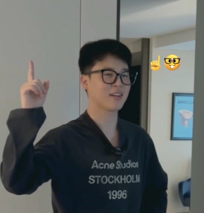 Arirang has 14 songs, that’s one testicle per song they put into this sex anthology