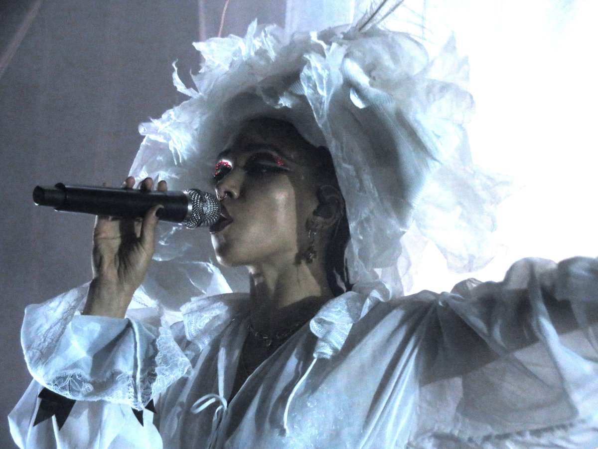 Everynight Charley tweet media