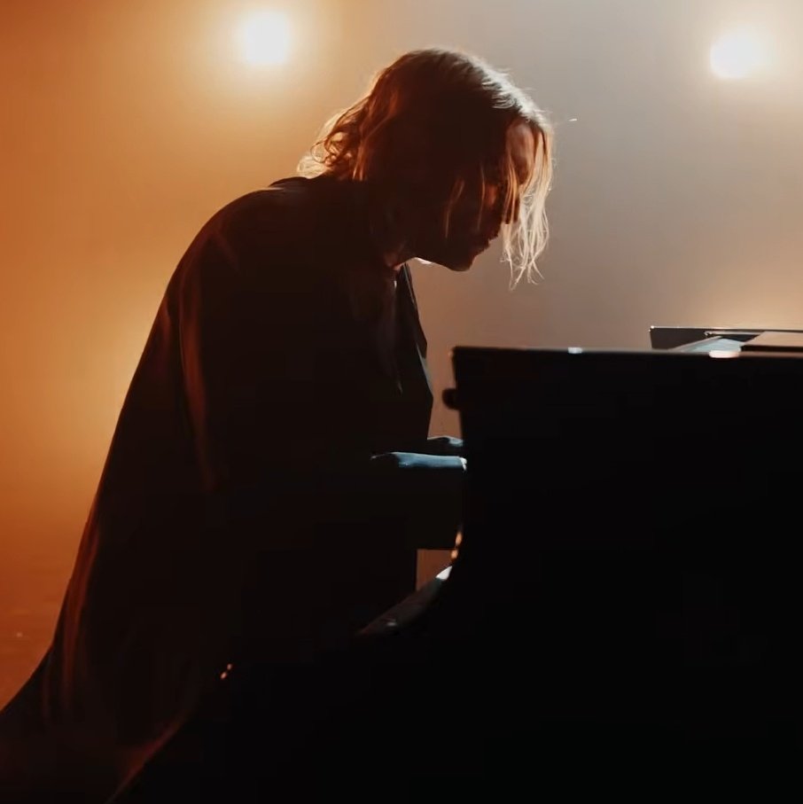 ᴊᴀᴍɪᴇ ᴄᴀᴍᴘʙᴇʟʟ ʙᴏᴡᴇʀ ᴀʀᴄʜɪᴠᴇ. tweet media