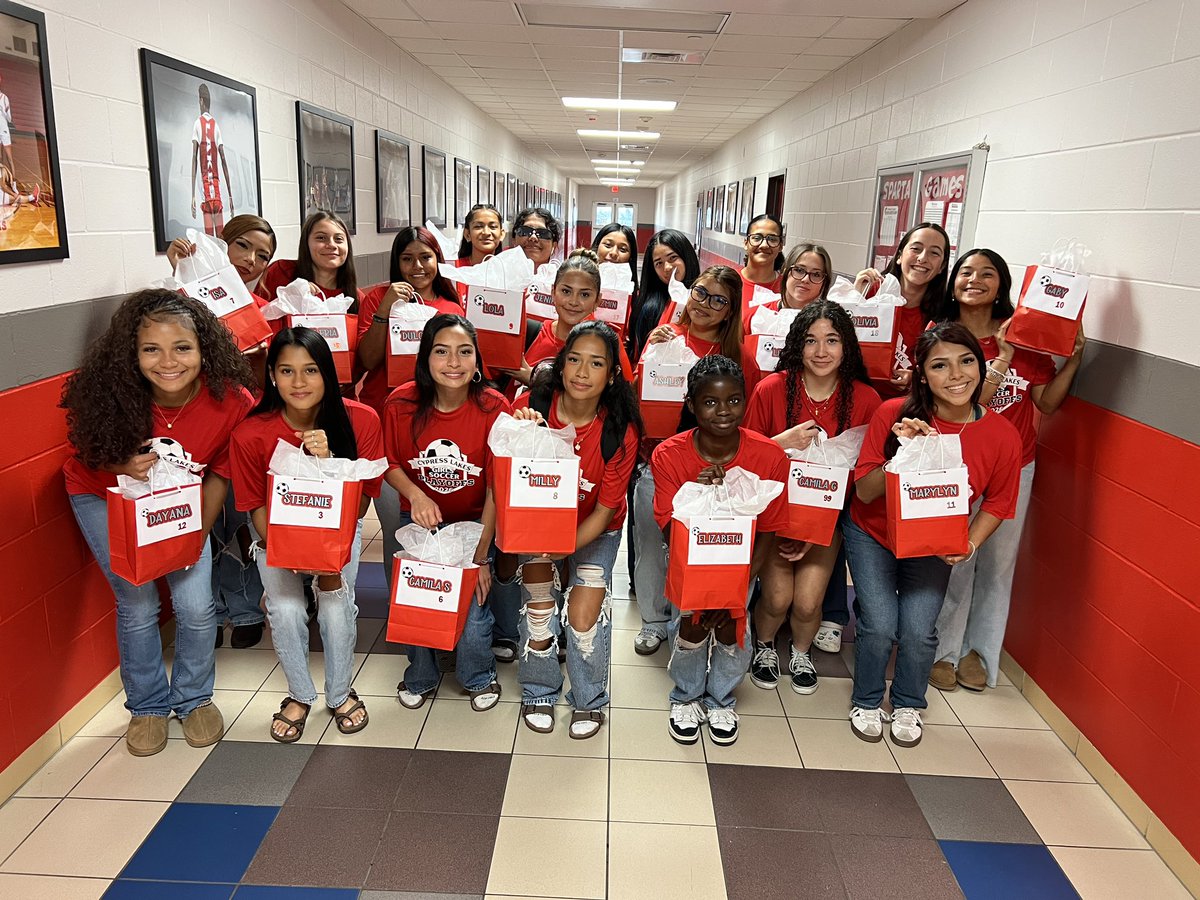 Cy Lakes G. Soccer tweet media