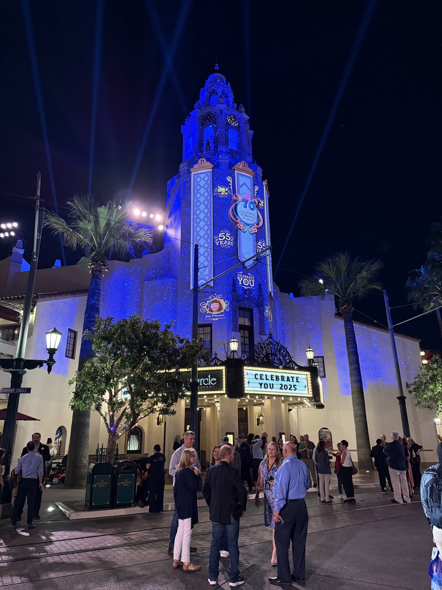 DeeMagicGurl tweet media