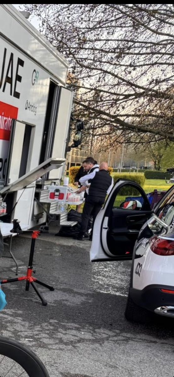 Neil Wooldridge 300w tweet media