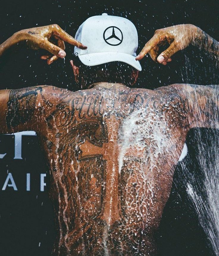 月🌩️ tweet media