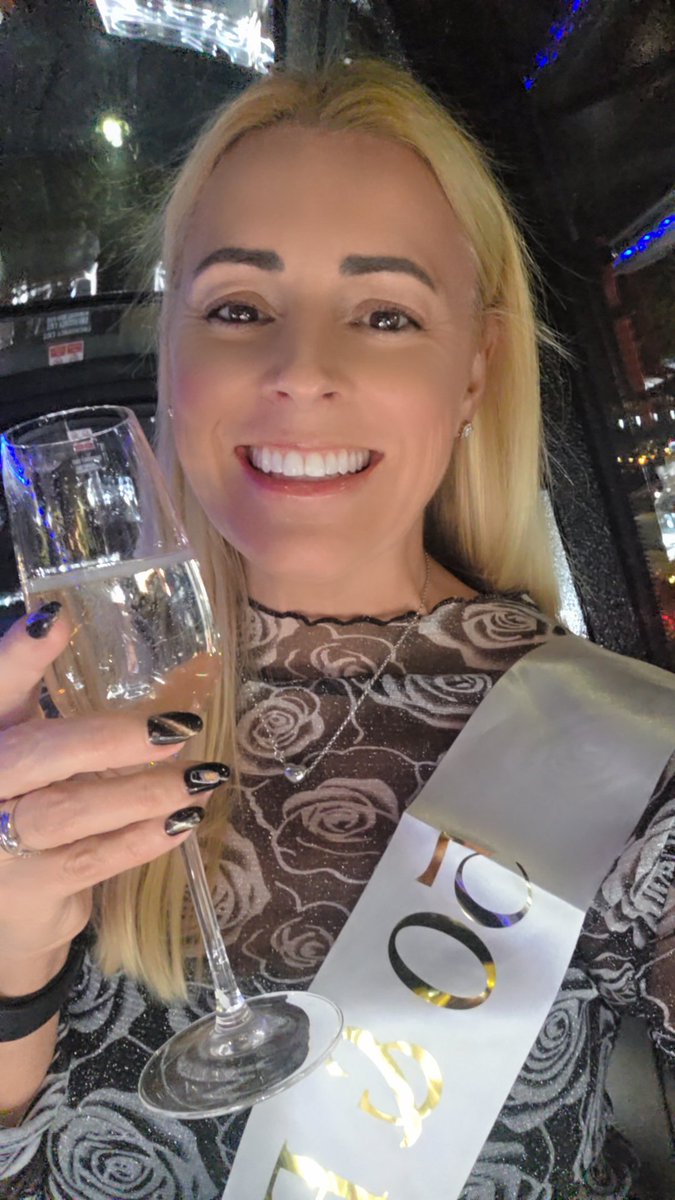 Waterbabe tweet media