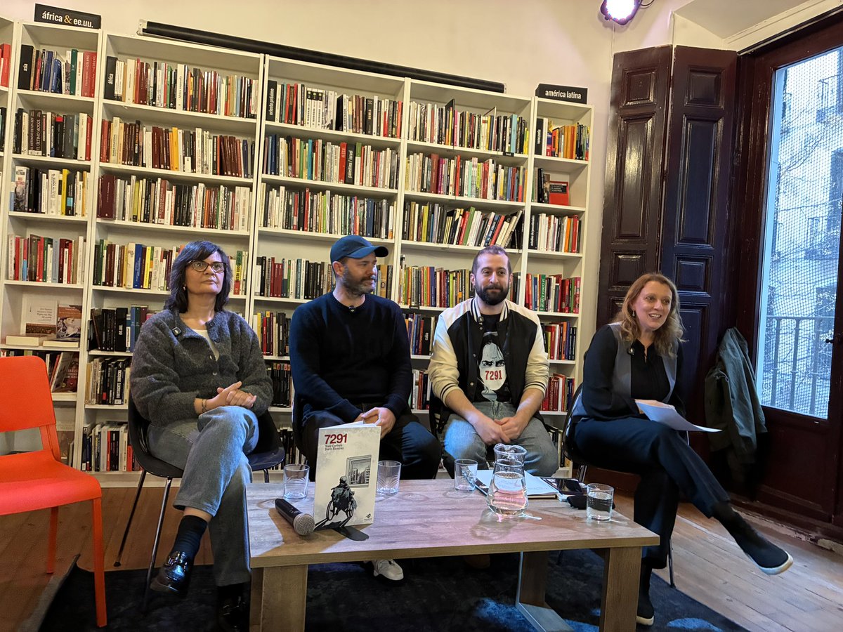 VyJ_7291's tweet photo. Presentación del cómic 7291 en la librería TRAFICANTES DE SUEÑOS en la C) Duque De Alba . Aquí nació nuestra asociación después de varios meses de lucha por un cambio en el sistema de cuidados y justicia de las #7291victimas @publico_es @EscalanteMarisa @podemosmad @psoe_m https://t.co/vPq9UpuQgG