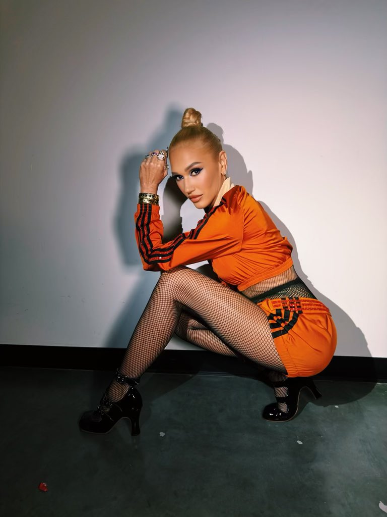 Gwen Stefani tweet media