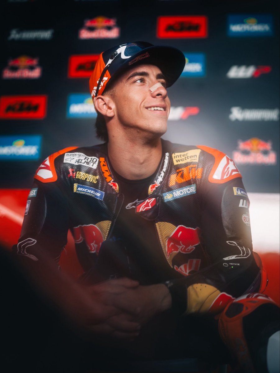 KTM_Racing's tweet photo. Mixed conditions in Practice this afternoon but @37_pedroacosta goes straight through to Q2 tomorrow after clocking the 5th fastest time. ⏱️
#KTM #ReadyToRace #BrazilanGP https://t.co/geR8kjowBC