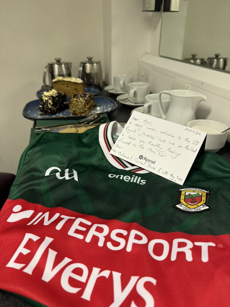 Nigel Owens MBE tweet media
