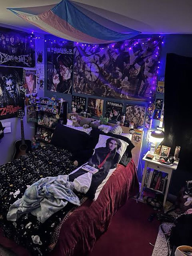 emos em contextos nada a ver tweet media