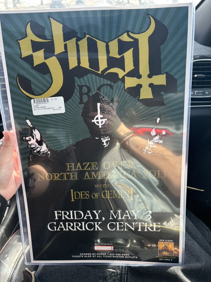 MAXILURE Kissed by the Go-Goat tweet media